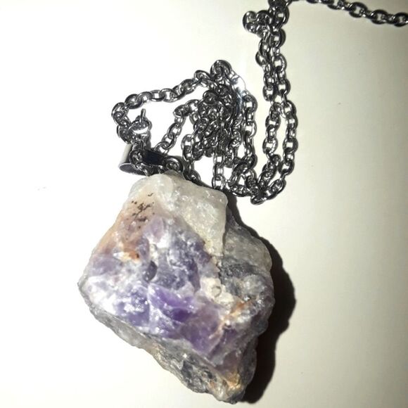 Raw Lepidolite crystal pendant necklace - Picture 3 of 9